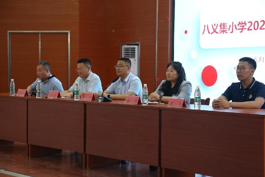 中國礦業(yè)大學(xué)筑夢支教團(tuán)赴八義集鎮(zhèn)中心小學(xué)開營儀式
