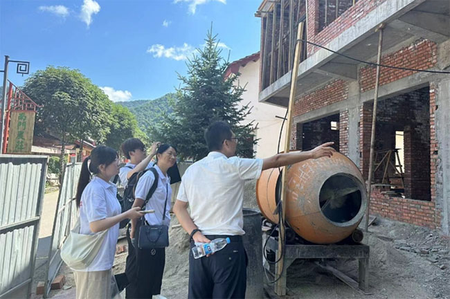西安工程大學(xué)學(xué)子三下鄉(xiāng)：秦嶺生態(tài)開發(fā)保護，攜手共建法治