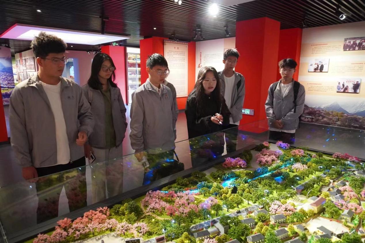 鄉(xiāng)村振興、民族團結(jié)之旅——河南工業(yè)大學(xué)社會實踐團隊