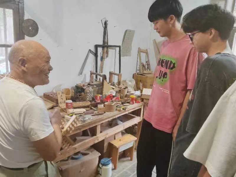 武漢鐵路職業(yè)技術學院鐵道運輸管理與物流學院“匠心筑