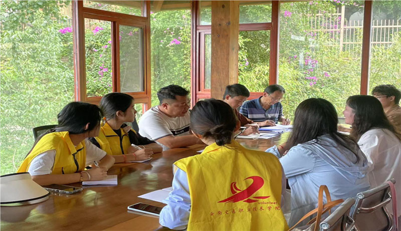 云上景邁探新路：電商織網+推普潤心，繪制鄉(xiāng)村振興的斑斕畫卷