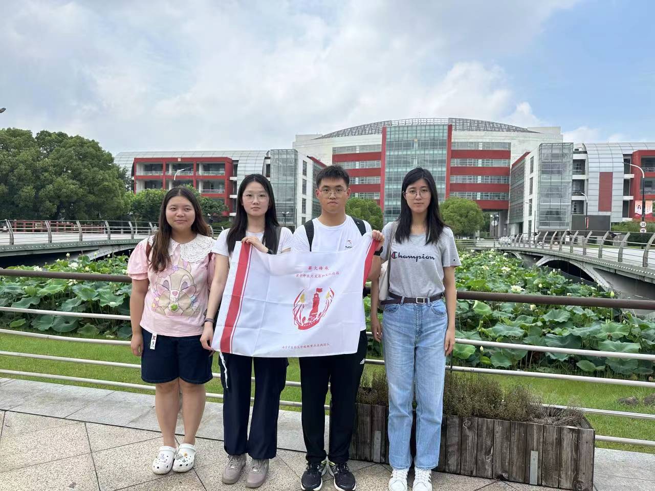 【一臨薪火實踐團】“半夏送爾游天下，素問幾時可當歸”