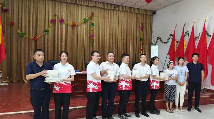 “推廣普及林果精深加工先進實用技術(shù)，努力促進科技成果