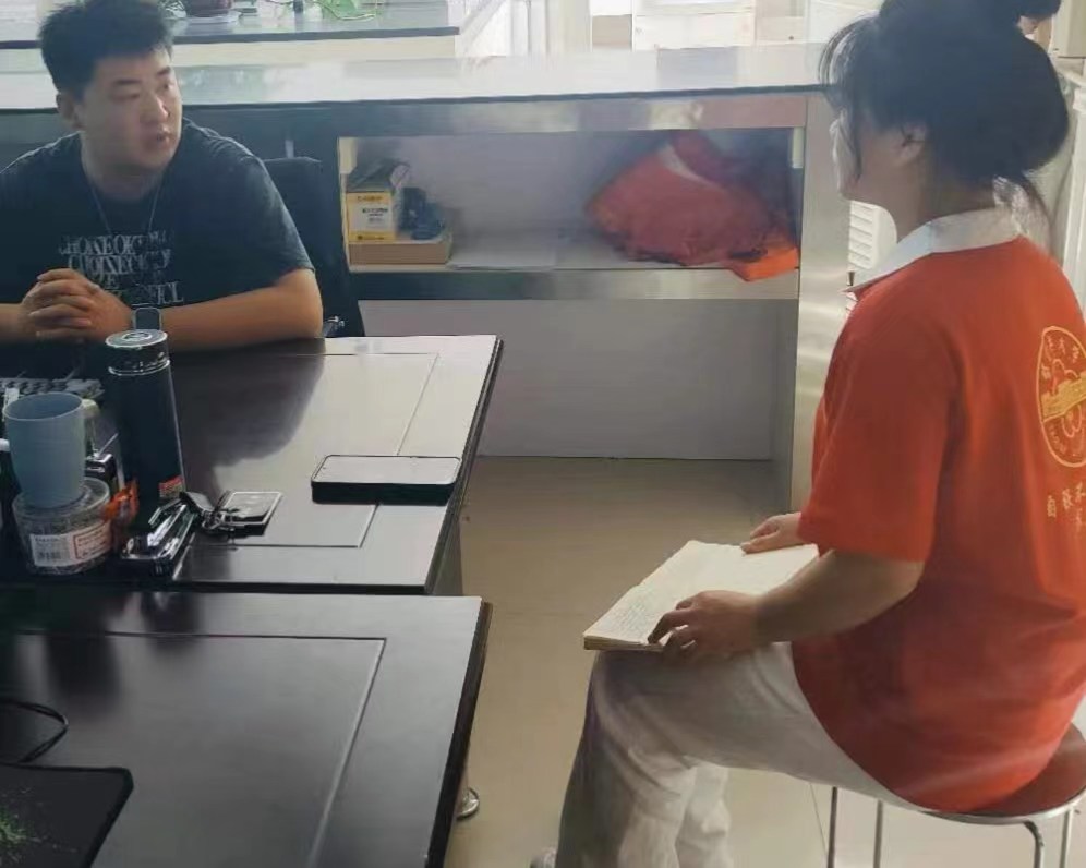 投身南疆，繪就青春畫卷