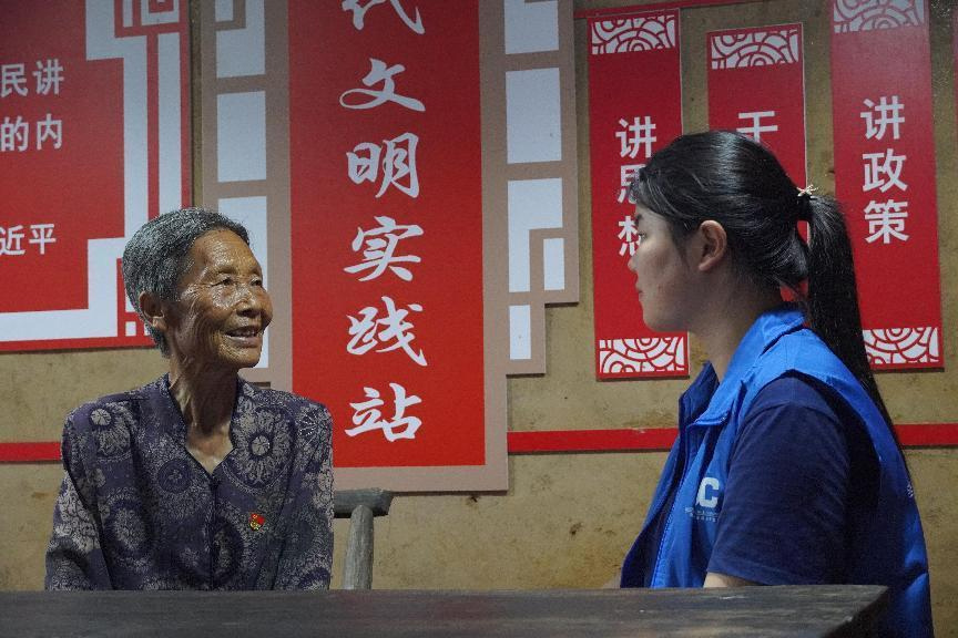 河南工業(yè)大學(xué)學(xué)子三下鄉(xiāng)：義務(wù)守護初心，賡續(xù)紅色血脈