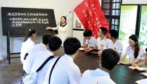 如何利用大學資源，積極參加社會實踐和志愿服務？