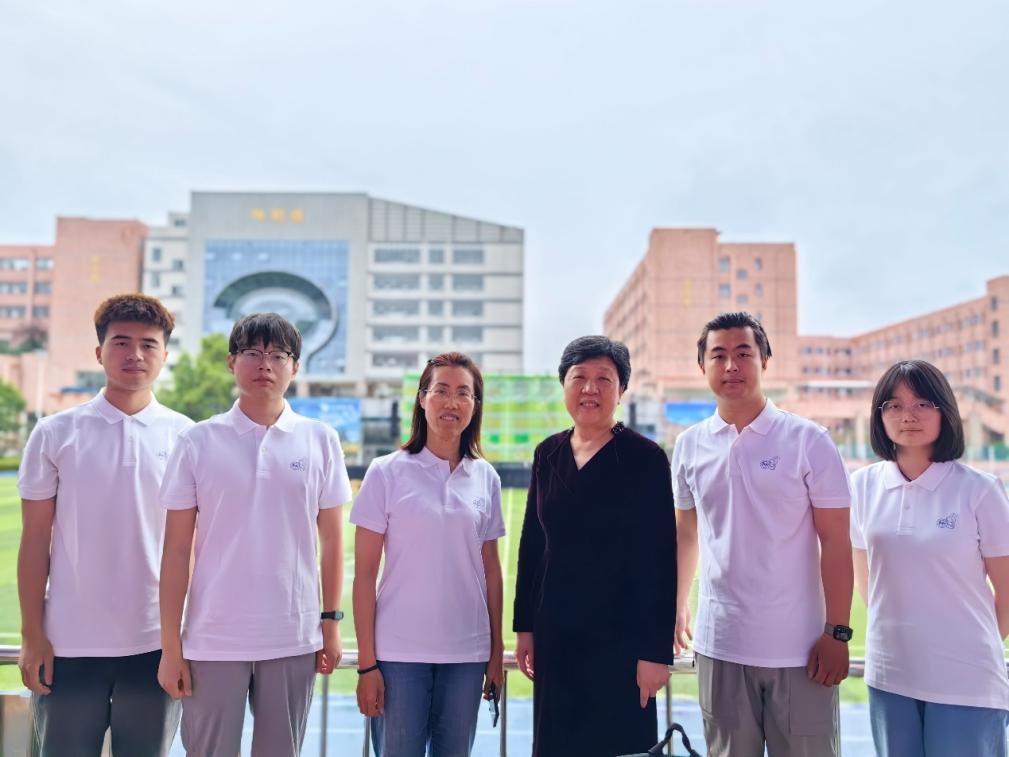 電子科技大學(xué)｜無(wú)人機(jī)賦能鄉(xiāng)村振興 集耘團(tuán)隊(duì)在行動(dòng)