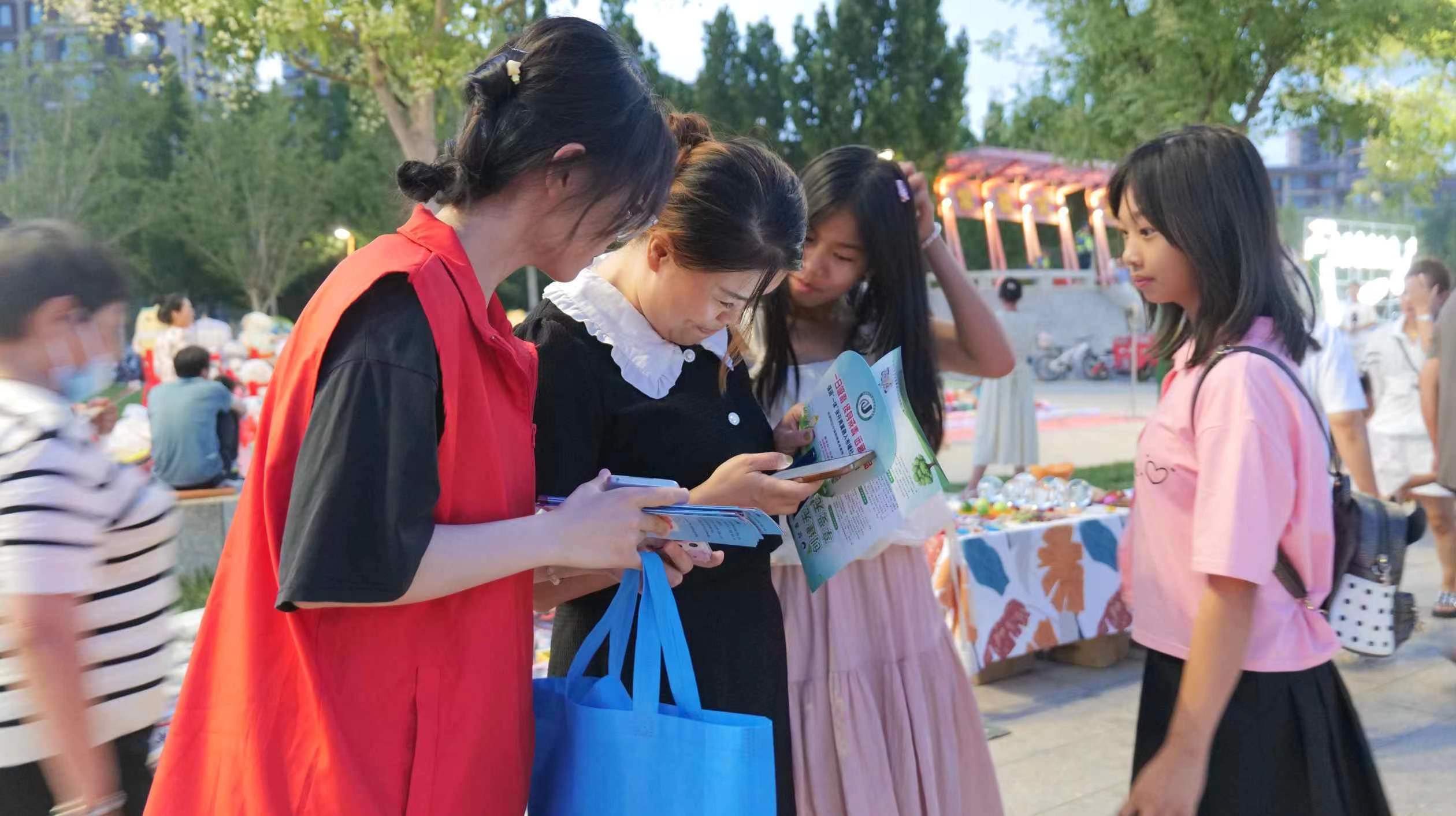 塔里木大學(xué)暑期三下鄉(xiāng)—遠(yuǎn)離毒品陰霾，共筑防艾長城