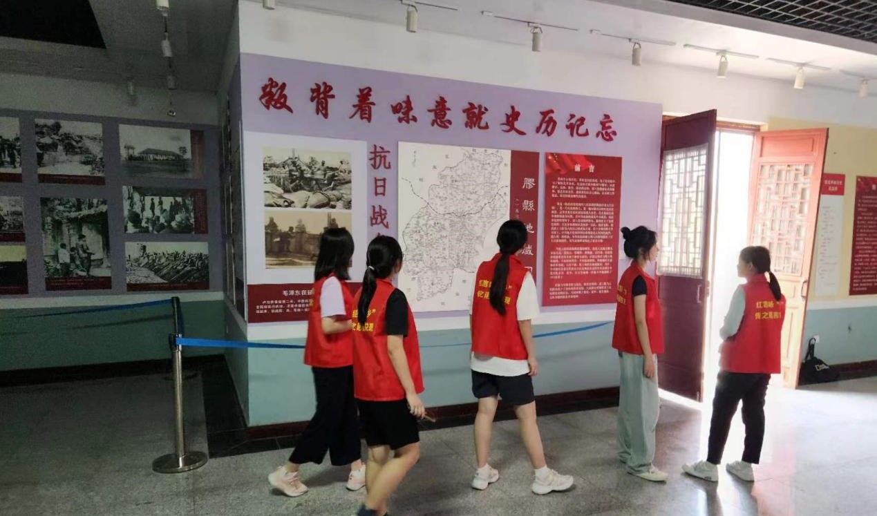 貴大學(xué)子三下鄉(xiāng)：重走紅色道路，傳承紅色精神