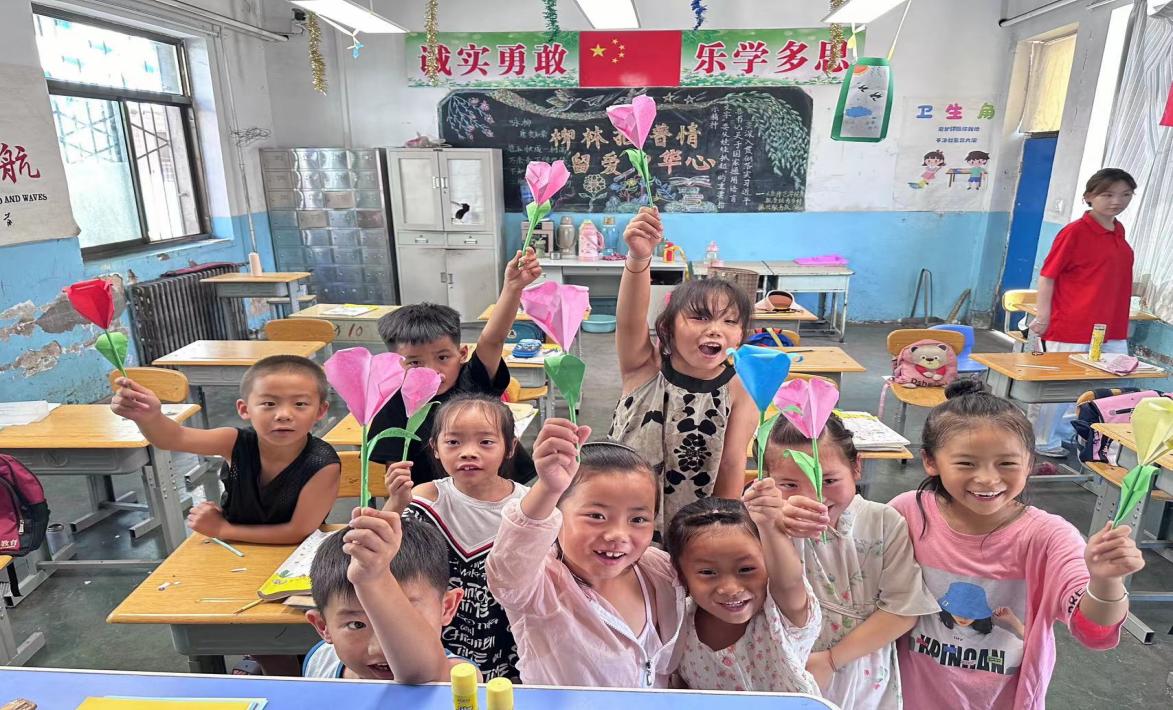 山西師范大學三下鄉(xiāng)|童心折紙，共繪未來