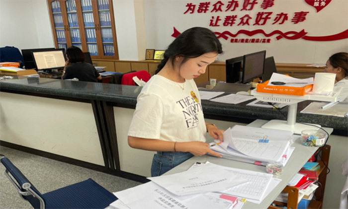 服務基層社區(qū)，鑄牢青年擔當