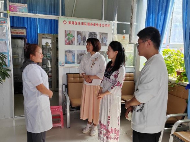 人民心上放，血壓手中量