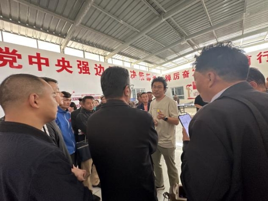 師領(lǐng)學(xué)子赴阿合奇，液助養(yǎng)殖興科學(xué)風(fēng)