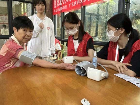 觸動(dòng)心靈，感悟成長