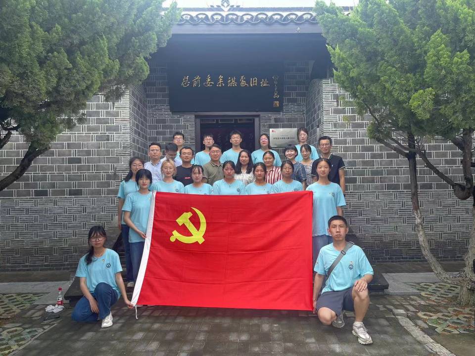 安徽中醫(yī)藥大學(xué)中醫(yī)學(xué)子三下鄉(xiāng)感悟：下鄉(xiāng)之路，增信之途