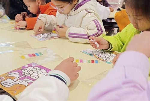 “繪”心稚語，情暖童趣