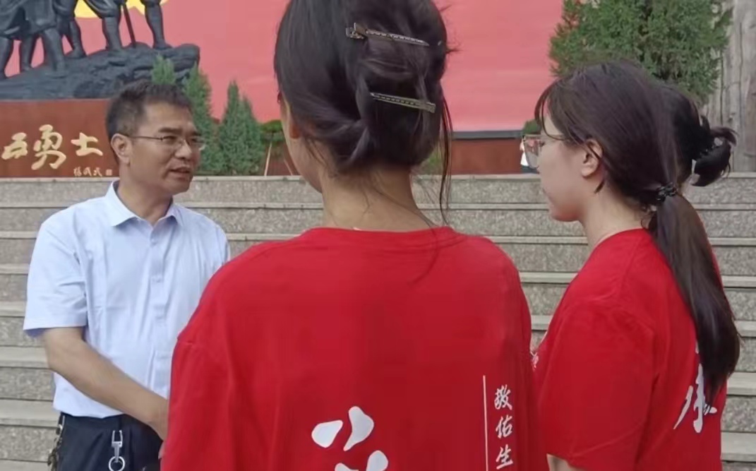 承德醫(yī)學(xué)院“薪火相傳，筑夢未來”暑期社會實踐服務(wù)隊“三下鄉(xiāng)”社會實踐活動圓滿結(jié)