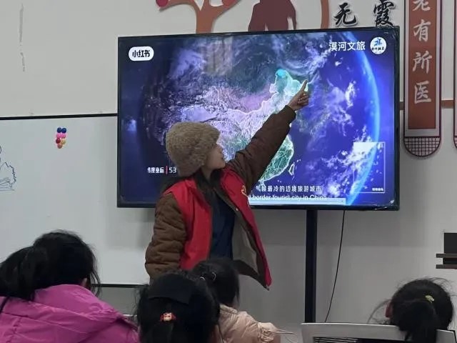 山東大學(xué)小樹林支教調(diào)研團(tuán)（威海）燭夢隊(duì)支教以智育為根，促進(jìn)全面發(fā)展